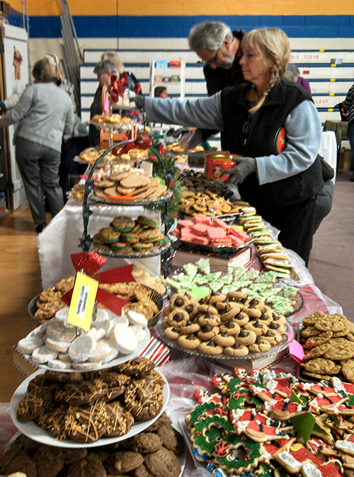 Holiday Craft Fair and Cookie Walk Benefit Wilmot Groups