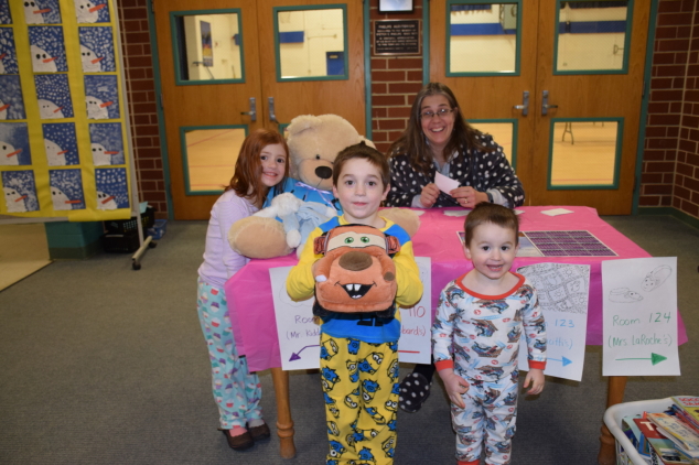 AE/MS Holds Second Annual Literacy Night