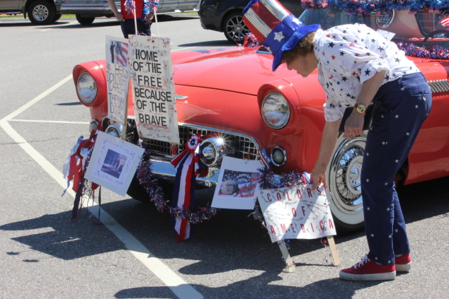 Start Planning Your 2017 Float for the Fourth of July Parade
