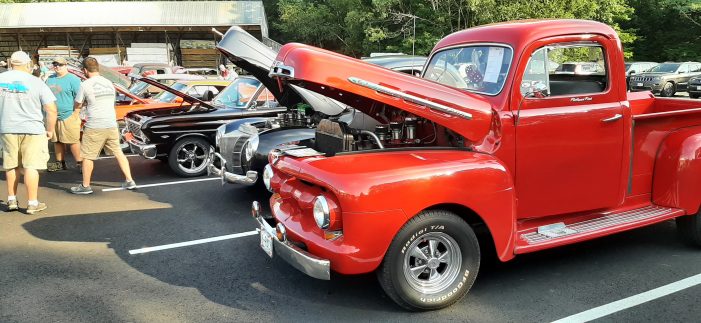 Ricky’s Cruise In Offers Car Lovers a Real Treat