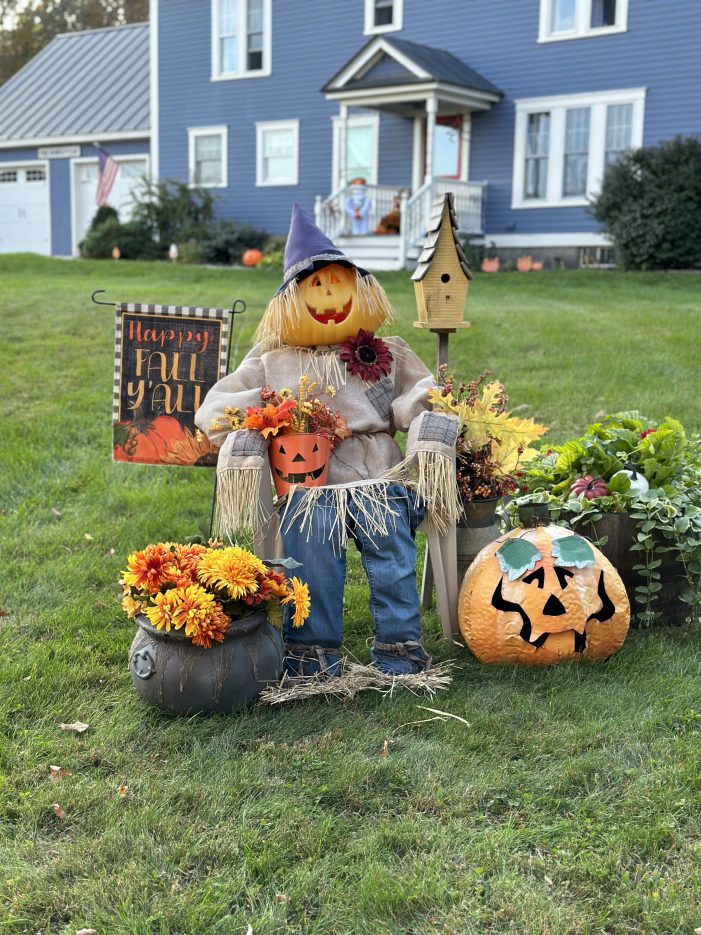 Andover Scarecrows and Pumpkinheads All Around Town Extravaganza