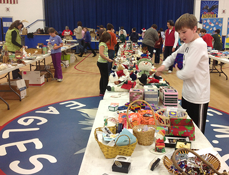 AE/MS Holiday Shoppe A Big Success Again This Year