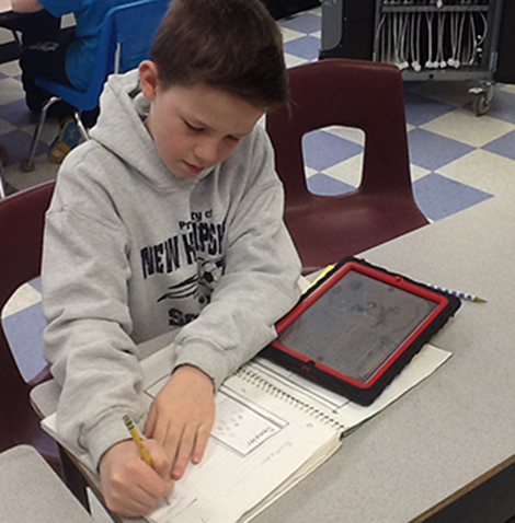 AE/MS Uses iPads To Help With Studies