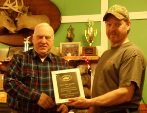 Club president Gordy Ordway (right) presents an Appreciation Award to Red Soucy.