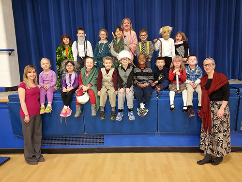 Kindergarten Celebrates 100th Day of School