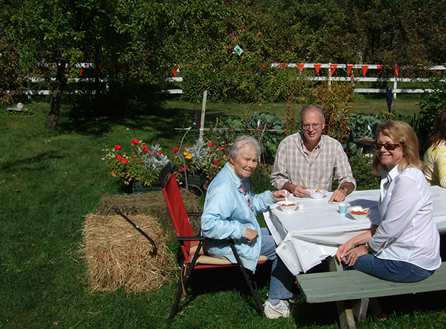 Highland Lake Applefest 2015