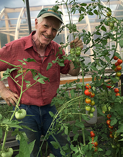 Local Gardeners and Farmers Open Through September