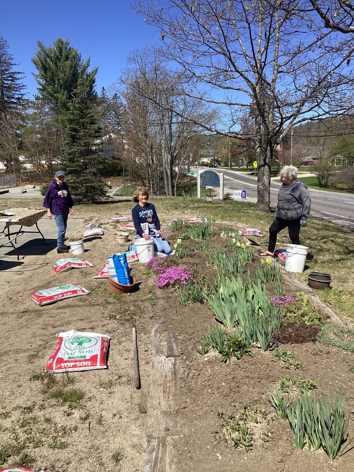 Andover’s Garden Club Prioritizes Civic Beautification