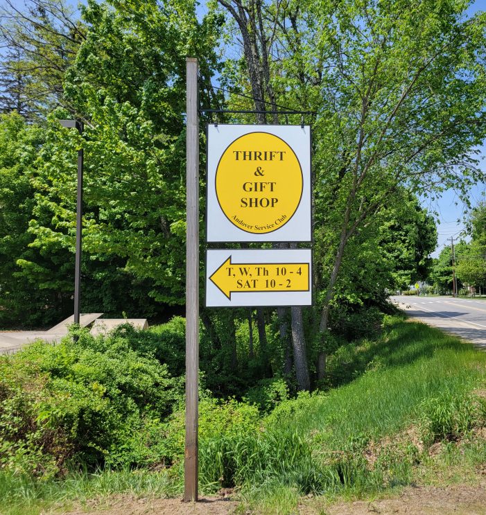 New Sign Points the Way to Thrift & Gift Shop